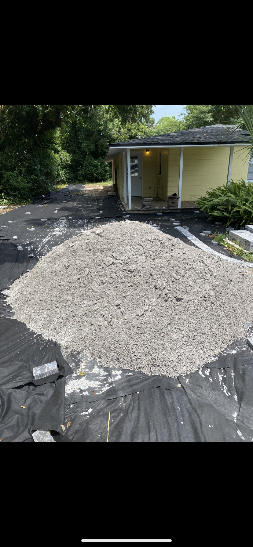 1/4 Mod Limestone/ Paver Base {1 TON}