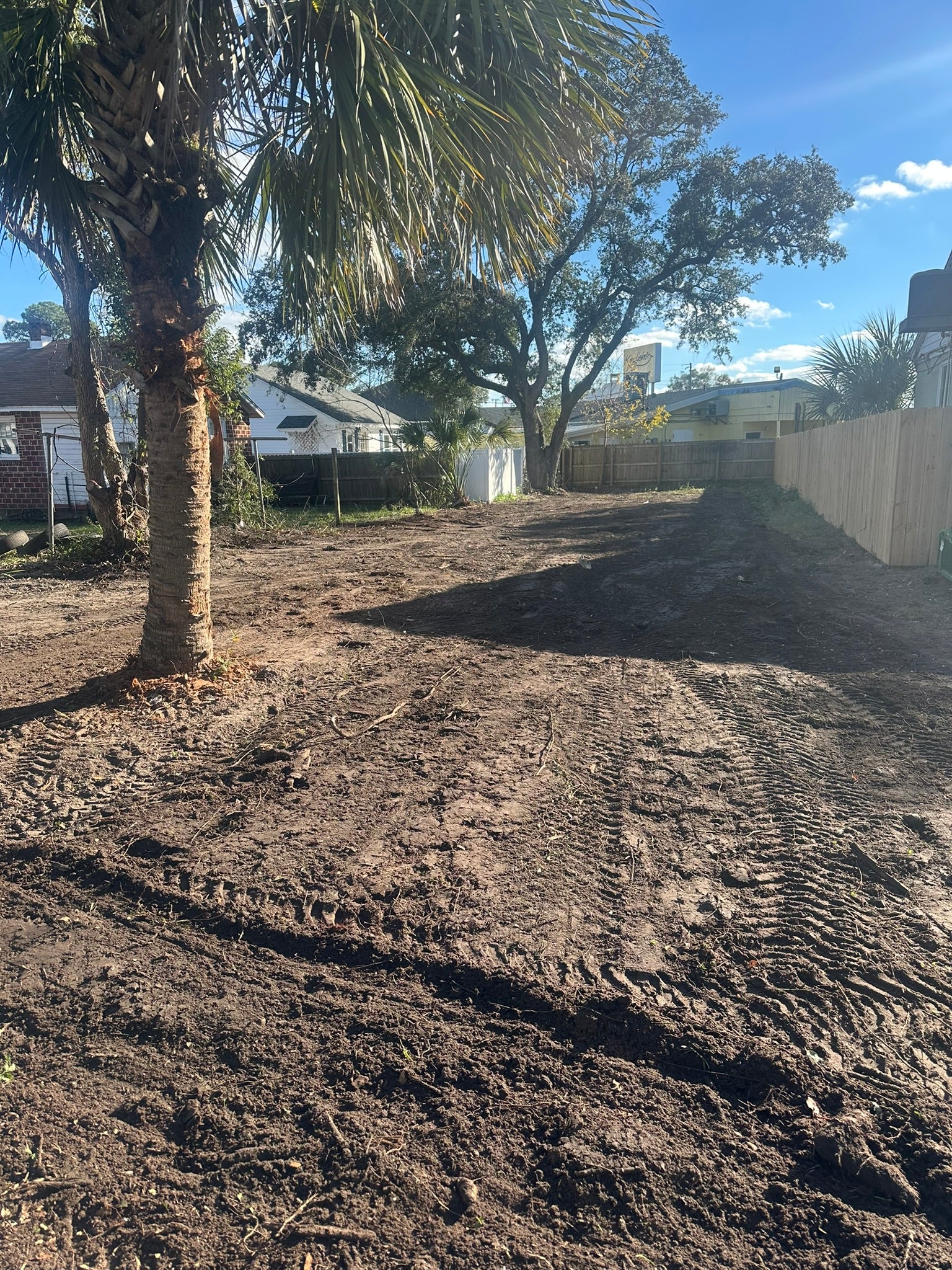 Screened Black Top Soil {1 TON}