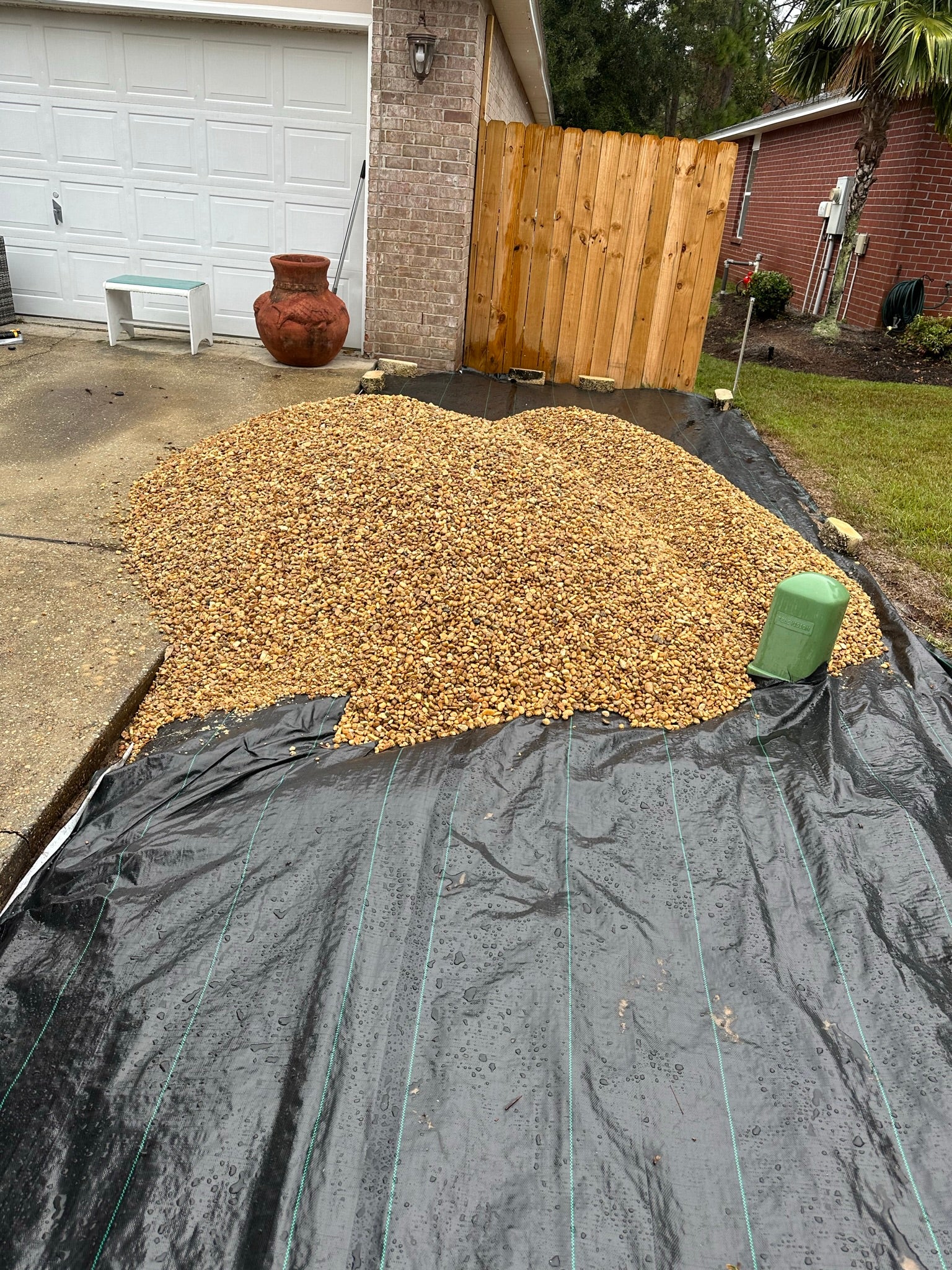 Pea Gravel {1 TON}