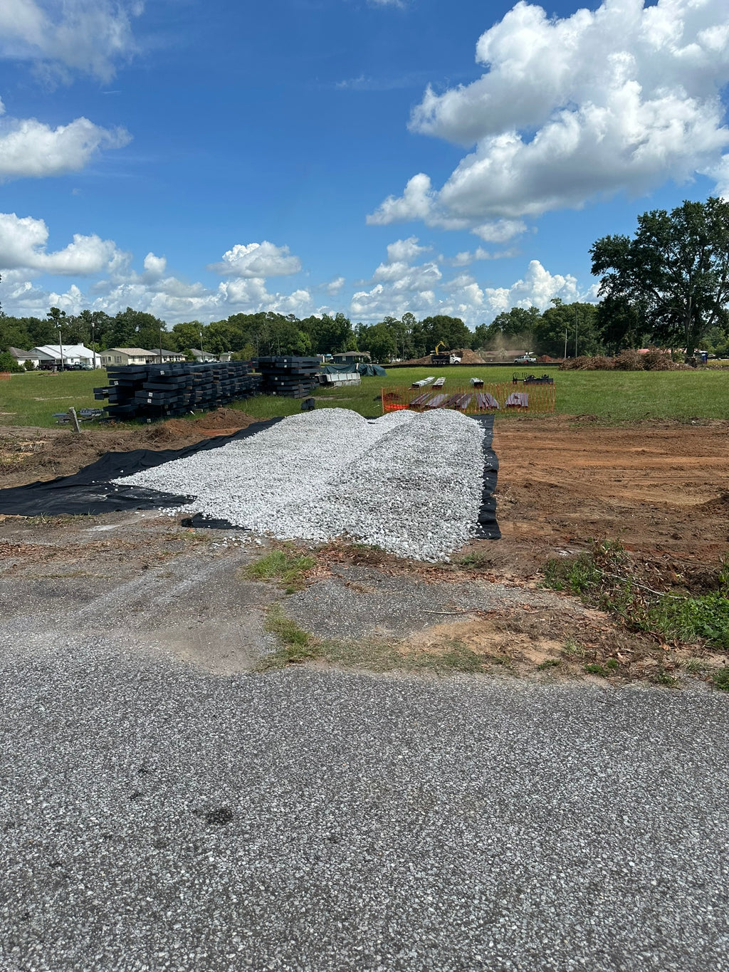 # 4 Limestone Gravel {1 TON}