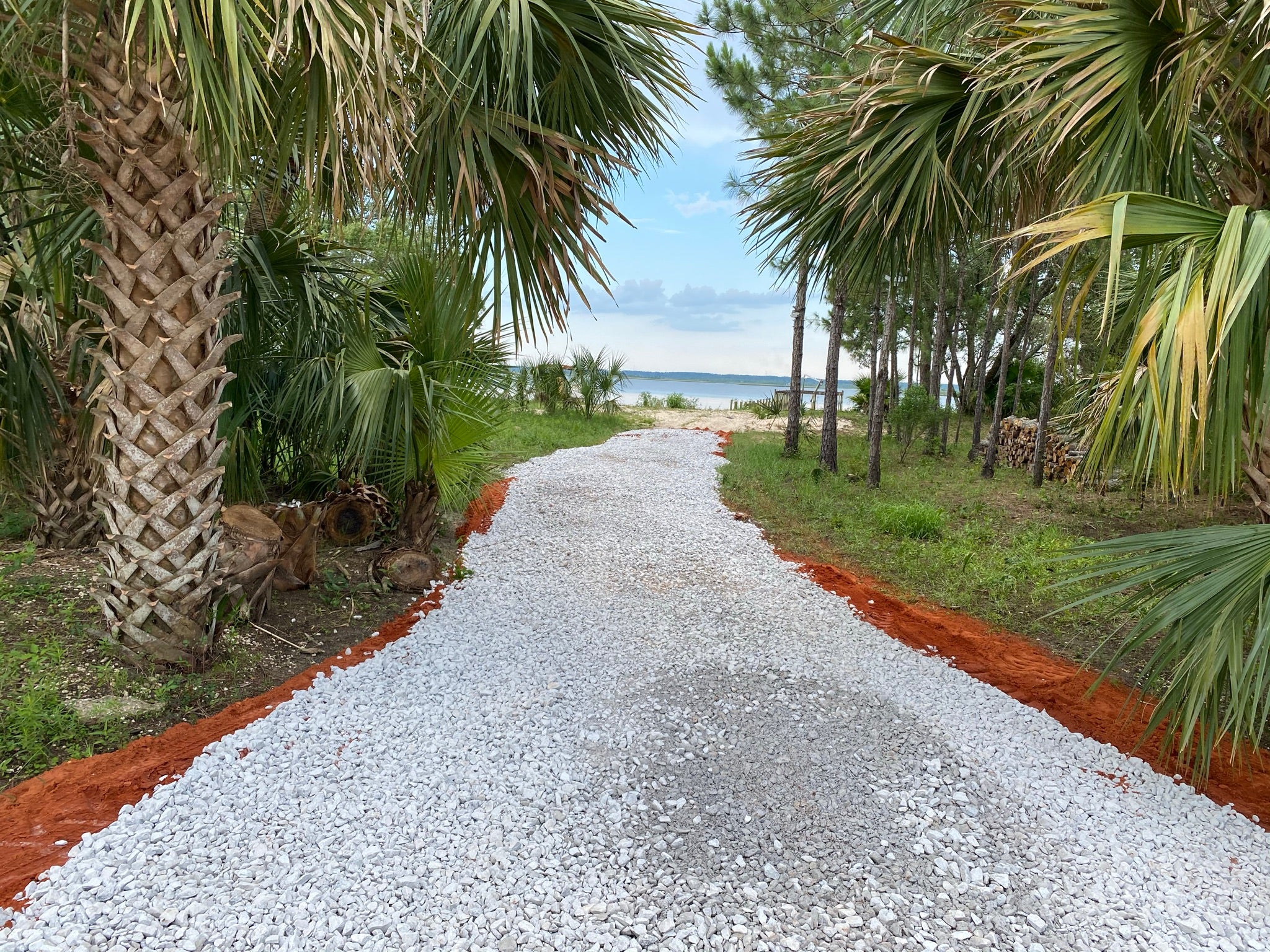# 4 Limestone Gravel {1 TON}