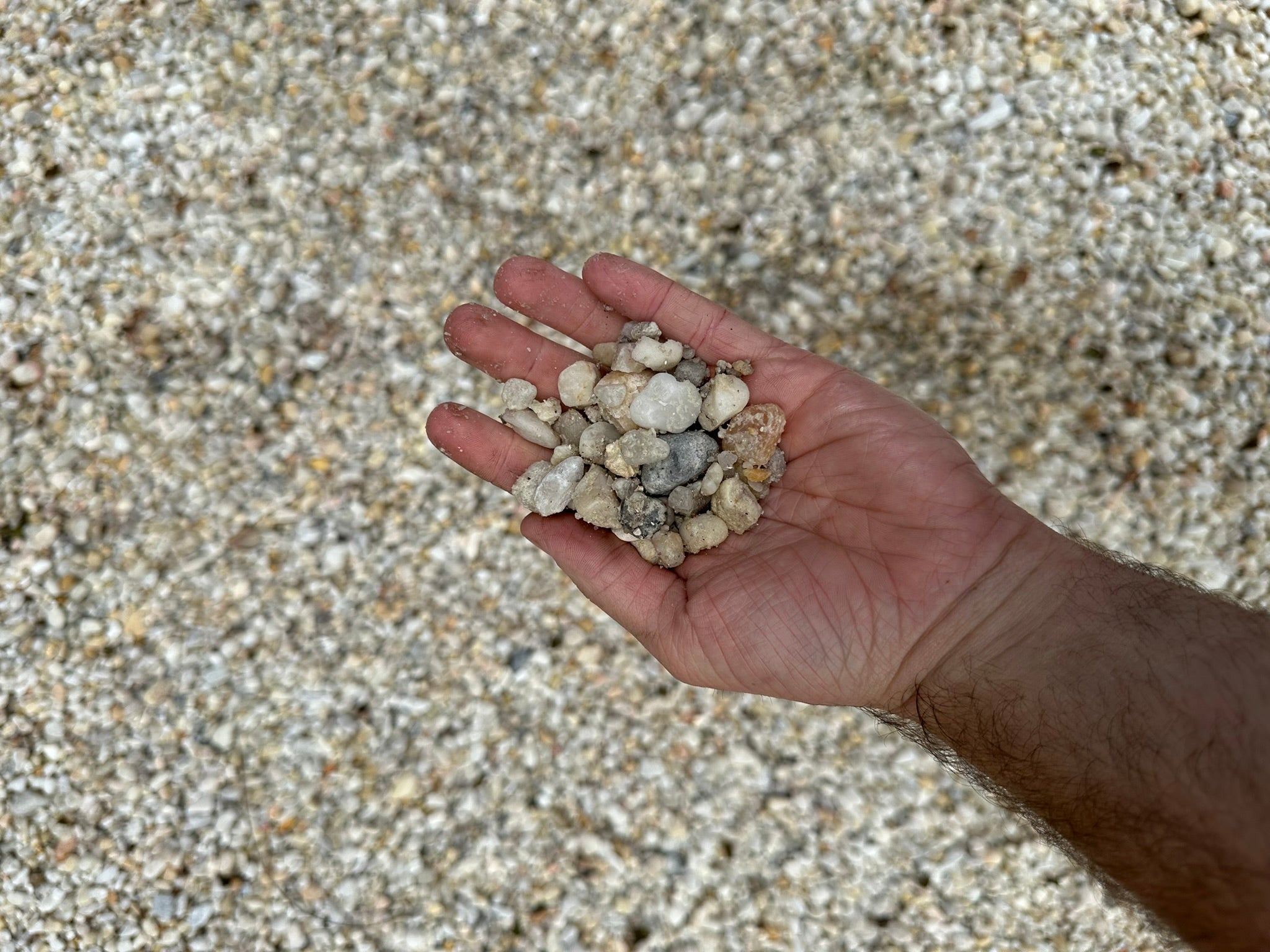 White Small River Rock {1 TON}